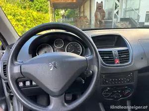 Peugeot 206+ Junior Bild 5