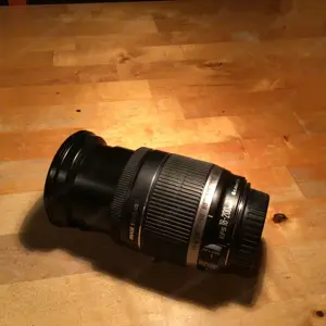 Canon EFS 18-200 mm  f 3.5-5.6 IS  Bild 3