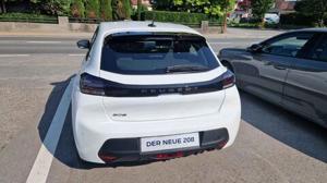 Peugeot 208 Bild 9