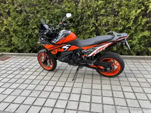 KTM 890 smt
