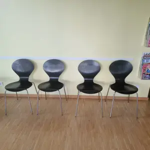 8 Stühle, Danerka Rondo