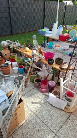 Heute Freitag 13.06.2025 und Morgen 14.06.2025 Flohmarkt und Garagenverkauf in der Schweizerstrasse Bild 9