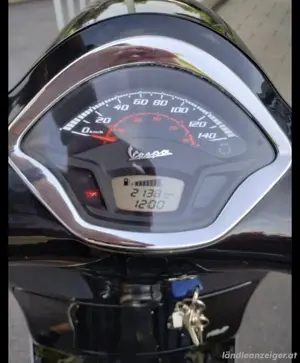 Vespa GTS 125 Super Bild 5