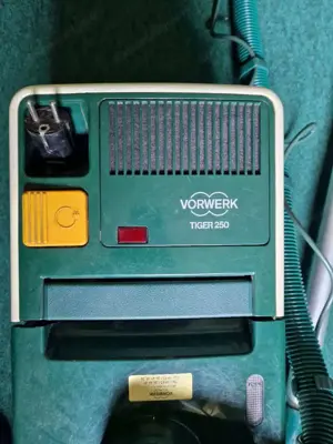 Vorwerk Staubsauger Tiger 250 Bild 2