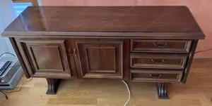 Kommode mit Türen links und 3 Schubladen rechts Stilmöbel Vintage Bild 2