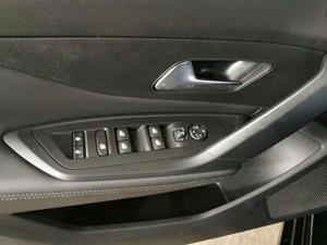Peugeot 308 Bild 12