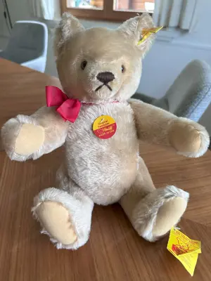 Steiff Teddybär Rote Schleife 0201 36 Bild 2