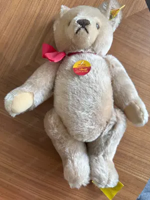 Steiff Teddybär Rote Schleife 0201 36 Bild 4