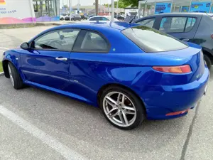 Verkaufe  Alfa Romeo GT  Bild 3
