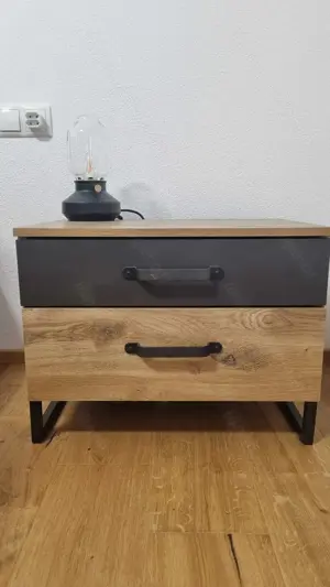 2 Nachttische | Holz mit Metall