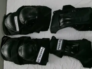 Knie-, Ellenbogen- und Handschutz