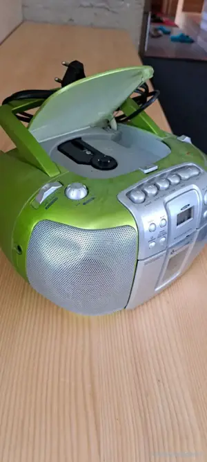Radio mit CD und Kassette  Bild 2