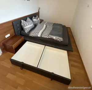 Bett inkl. Holzrückwand & Matratze Bild 3