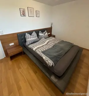 Bett inkl. Holzrückwand & Matratze Bild 4