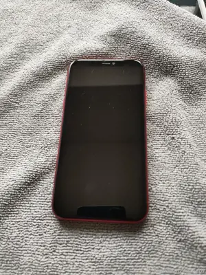 iPhone 11 Red Edition  Bild 3