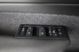 Volvo XC40 Core 2WD B3 Mild-Hybrid Core, Navi, Thors Hamme... Bild 7