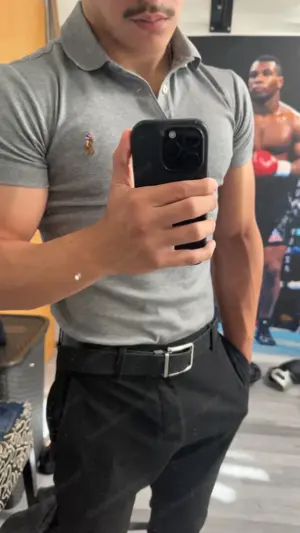 Young muscle boy  Bild 2