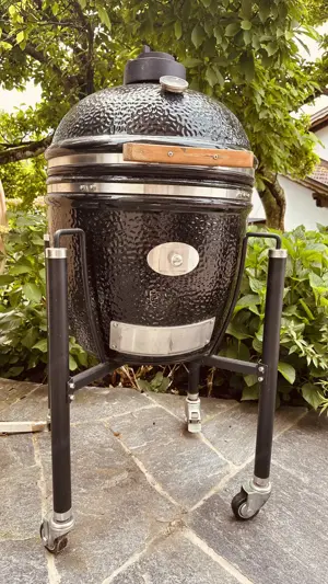 Monolith Keramikgrill mit Gestell