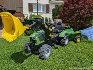 Premium Trettracktor echte Luftbereifung mit Anhänger