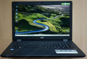 17 Zoll Laptop Acer Aspire ES1-731, generalüberholt, mit SSD und Quadcore, wie neu! Bild 7