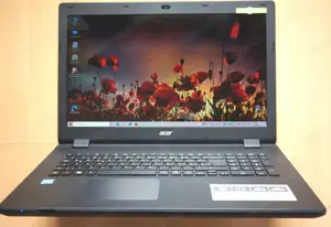 Acer Aspire ES1-731, generalüberholt, mit SSD und Quadcore, wie neu!