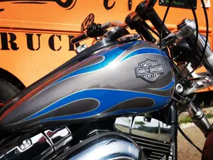 Harley-Davidson Dyna Wide Glide FXDWG Bild 2