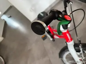 Woom 2 Kinderfahrrad inkl Ständer und Spritzbleche Bild 5