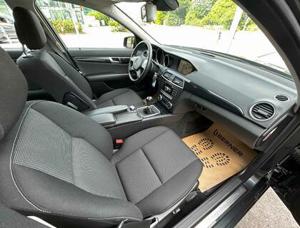 Mercedes-Benz C-Klasse 2011 Bild 19