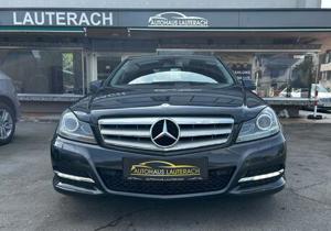 Mercedes-Benz C-Klasse 2011 Bild 2
