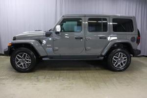 Jeep Wrangler Unlimited Sahara 2.0 280KW UVP 85.140,00  Plug... Bild 3