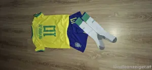 Kinder Trikot 