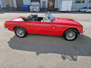 MG MGB Cabrio    Oldtimer  von   1974      Bild 2