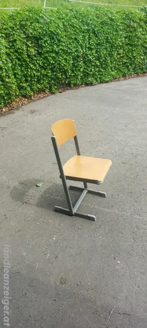 Kinderstühle zu verschenken Bild 2