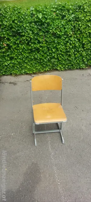 Kinderstühle zu verschenken
