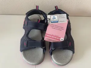 Sandalen dunkelblau mit pinkem Stern Größe 36 NEU & ungetragen Bild 2