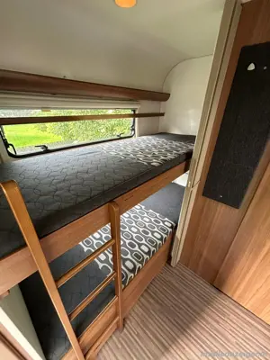 Wohnwagen  Bild 2