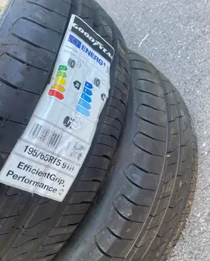 Sommerreifen Goodyear EfficientGrip Performance 2   195 65 R15 91 Bild 3