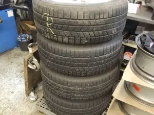 4 x Alufelgen mit Winterreifen passend für Land Rover Bild 3