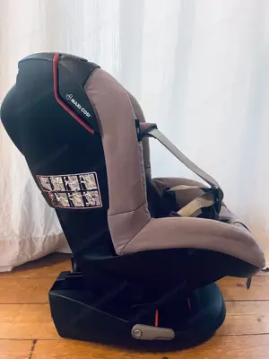 Autositz   Kindersitz Maxi Cosi Tobi 