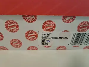 Sneakers FC Bayern Bild 4