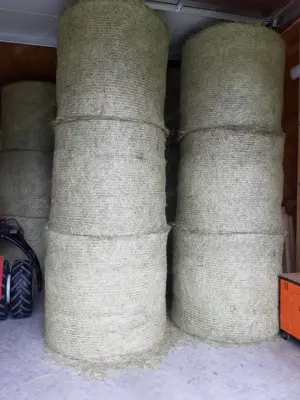 Heuballen zu verkaufen