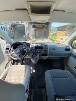 VW T5 mit Camper-Ausbau Bild 2