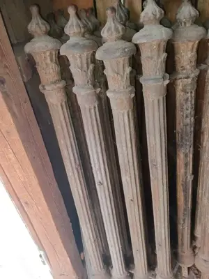 Gusseiserne Zaunpfähle Bild 3