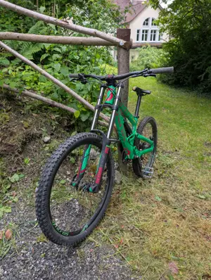 Downhill Bike Scott  Bild 2