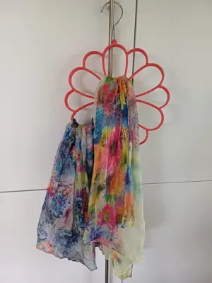 "Blume" für Schals und Tücher
