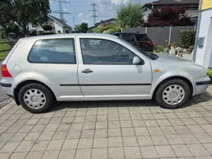 Verkaufe Golf 4 Bj.1999 guter Zustand  Bild 5