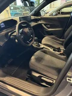 Peugeot 2008 Bild 6