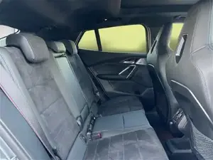 BMW X2 sDrive20i M Sportpaket // Anhängerkupplung //  BMW Niere 'Iconic Glow' Bild 10