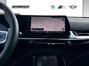 BMW X2 sDrive20i M Sportpaket // Anhängerkupplung //  BMW Niere 'Iconic Glow' Bild 7