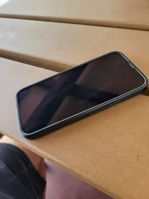 iPhone 14 128 GB Mitternacht 